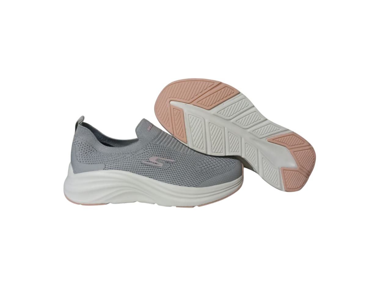 WhatsApp Image 2025-10-25 at 13.26.56_3a9b6fab skechers M025 - الصورة 2
