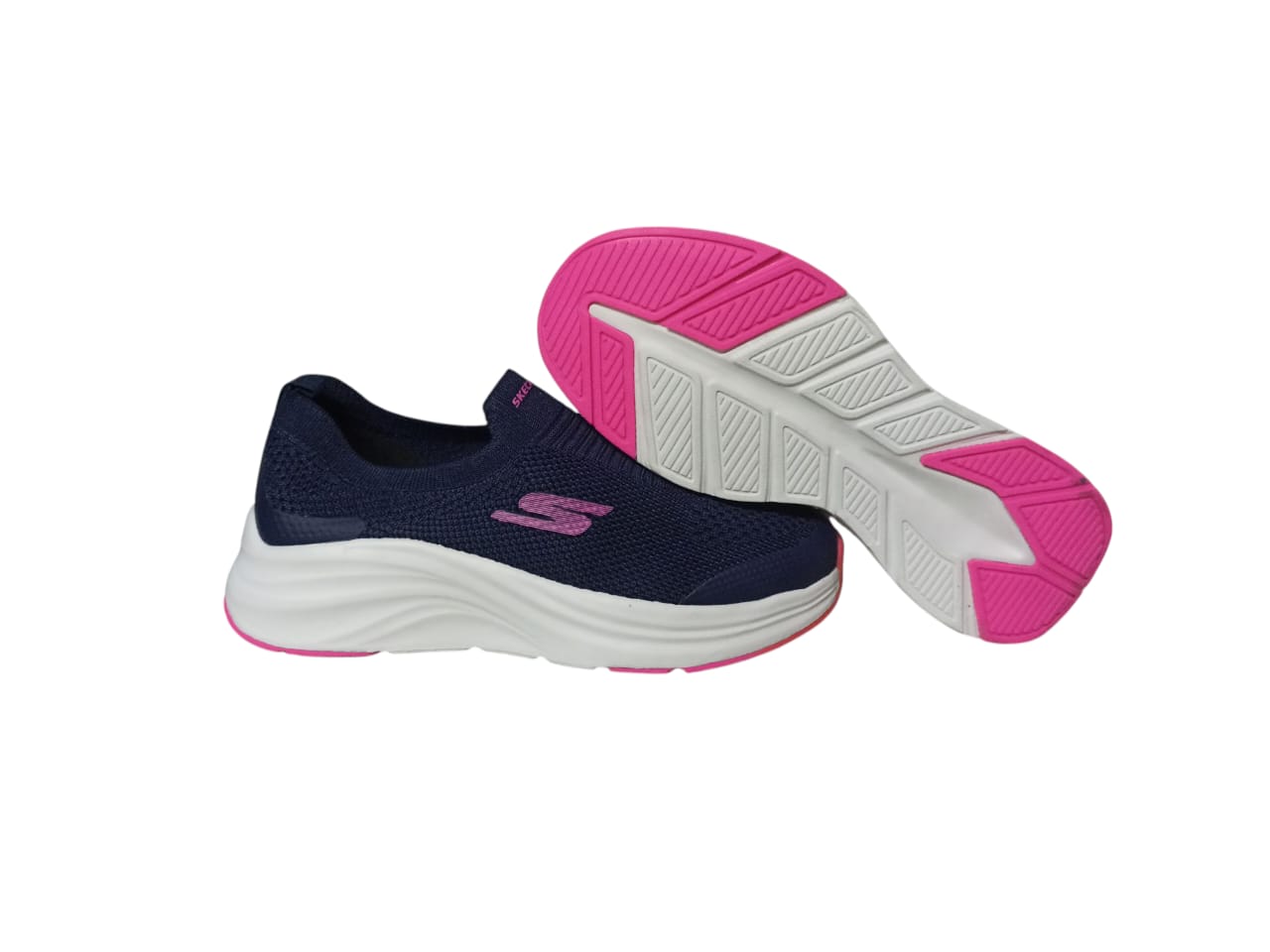 WhatsApp Image 2025-10-25 at 13.26.56_48245bb0 skechers M025 - الصورة 1