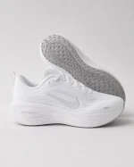 Nike Vomero Plus Run Shoes - Image 13