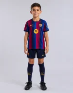 Barcelona Home Player Kids Kit 26/27 - Image 2