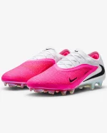 Nike Phantom 6 Low Elite FG Hyper Pink football boots